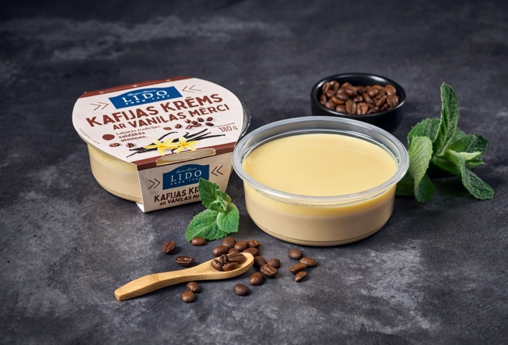 Coffee cream with vanilla sauce