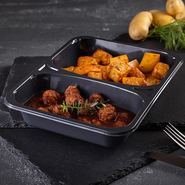 Gaļa bumbiņas,  Patatas bravas ar diļļu mērce