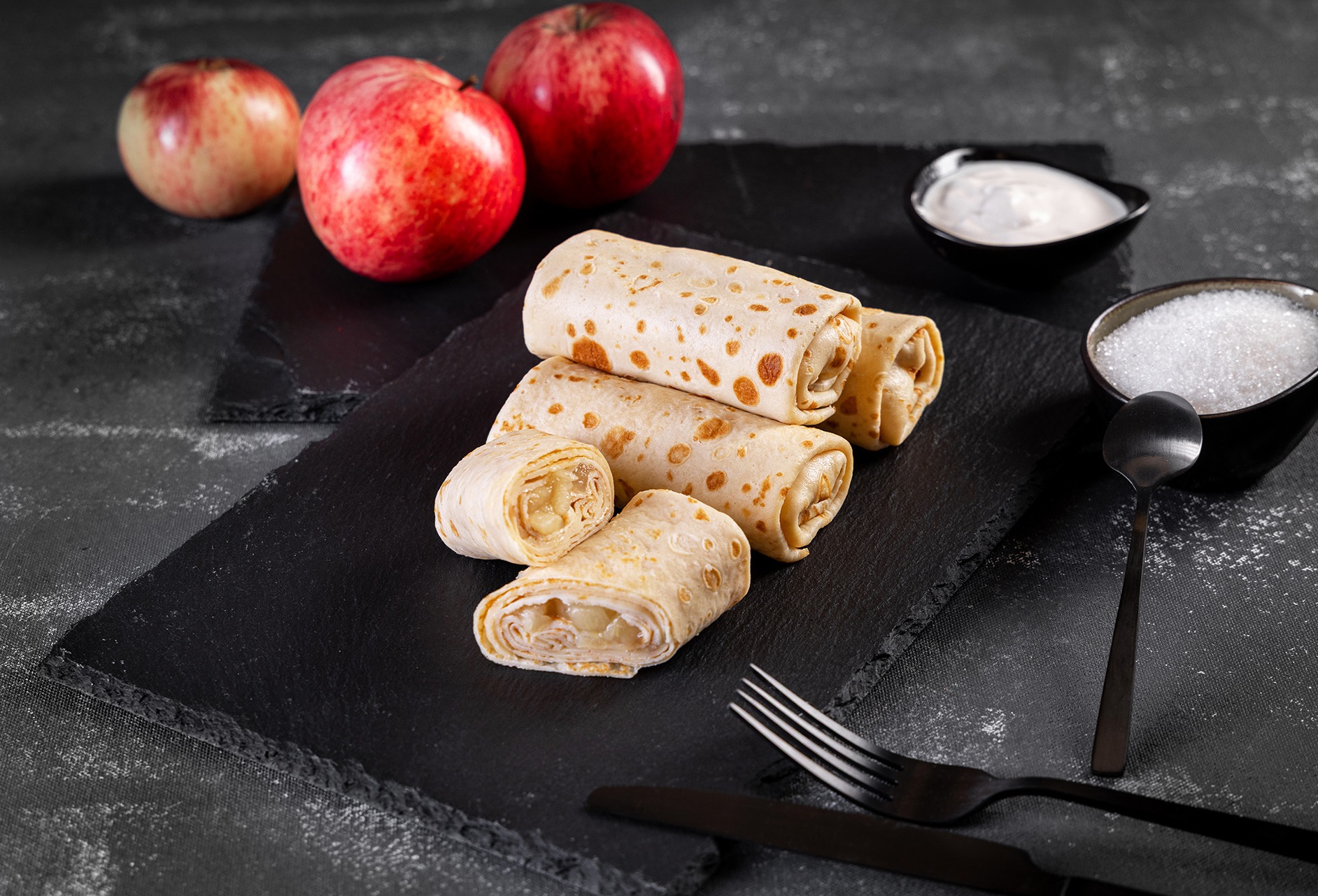 Pancakes with apple filling (4 pcs)