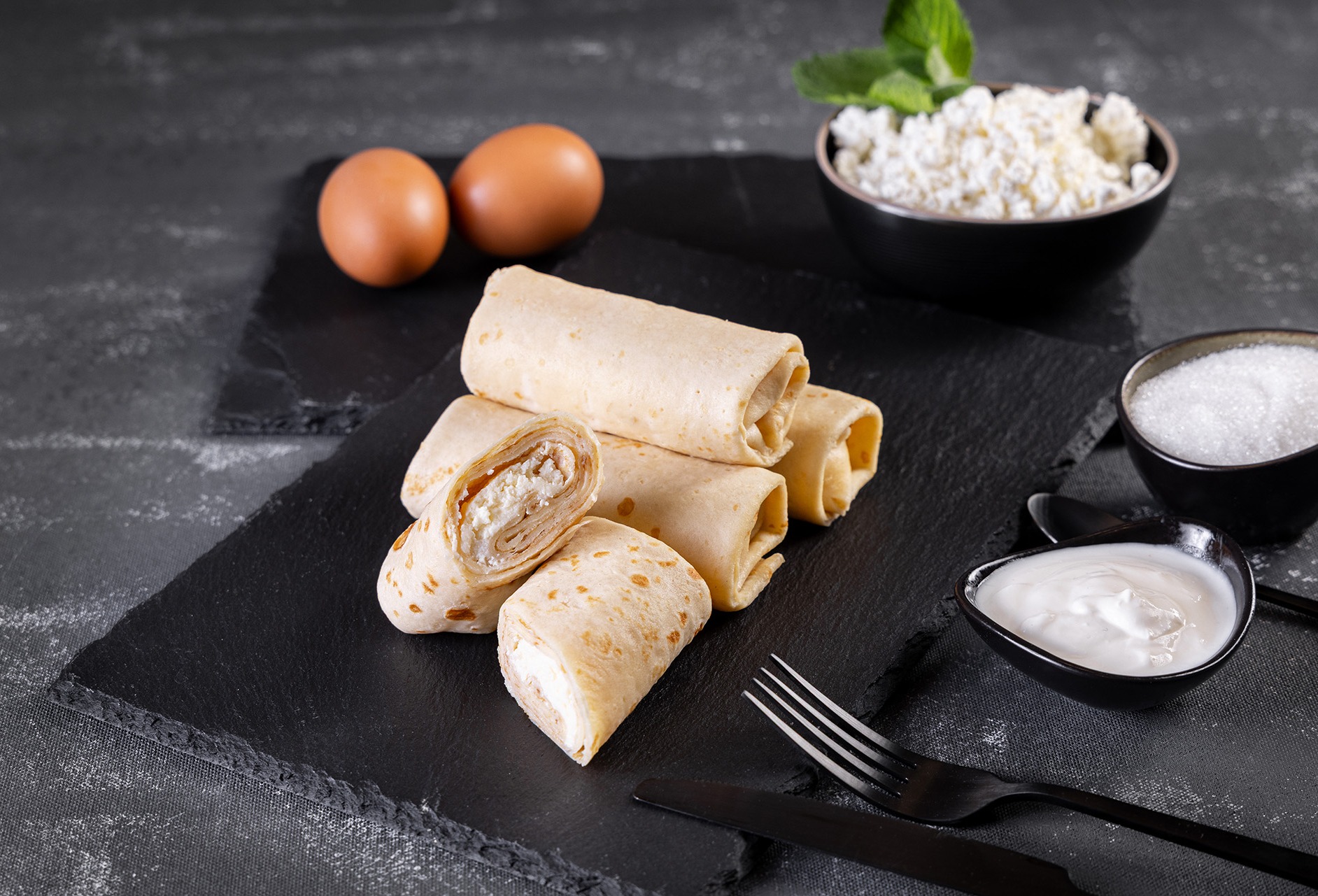 Pancakes with cottage cheese filling (4 pcs)
