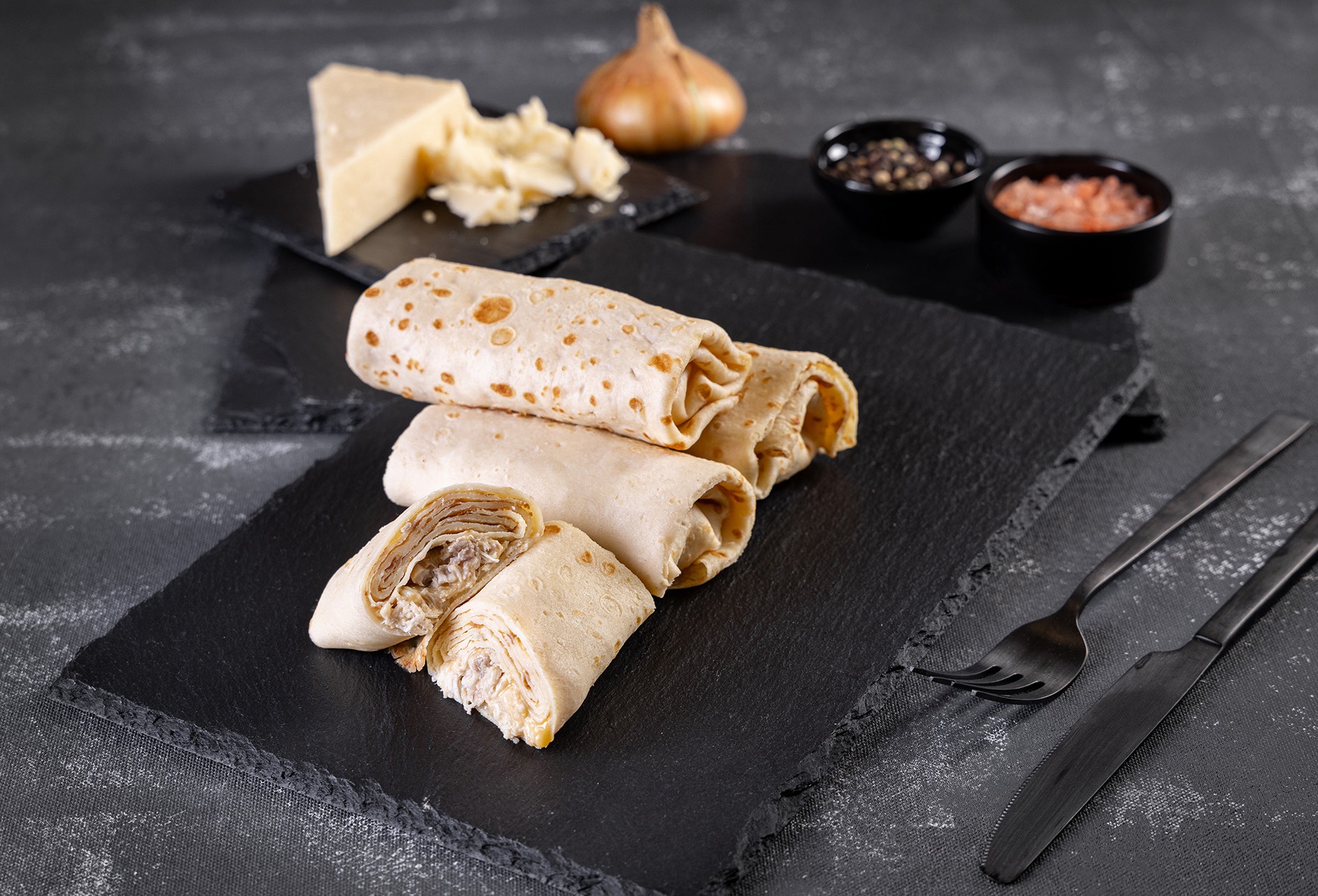 Pancakes with Čedara cheese filing (4 pcs)